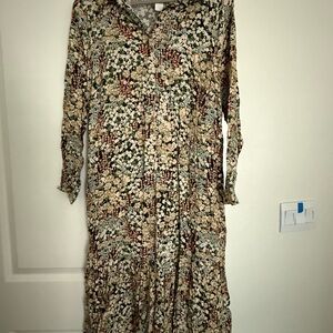 H&M Green Floral Maxi Dress with Cream and Brown Accents